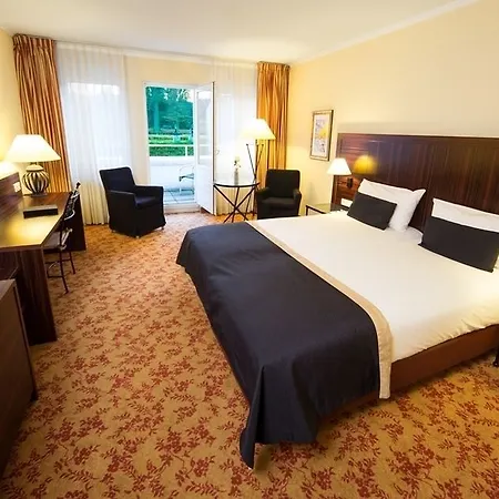 Bilderberg Kasteel Vaalsbroek 4* Валс